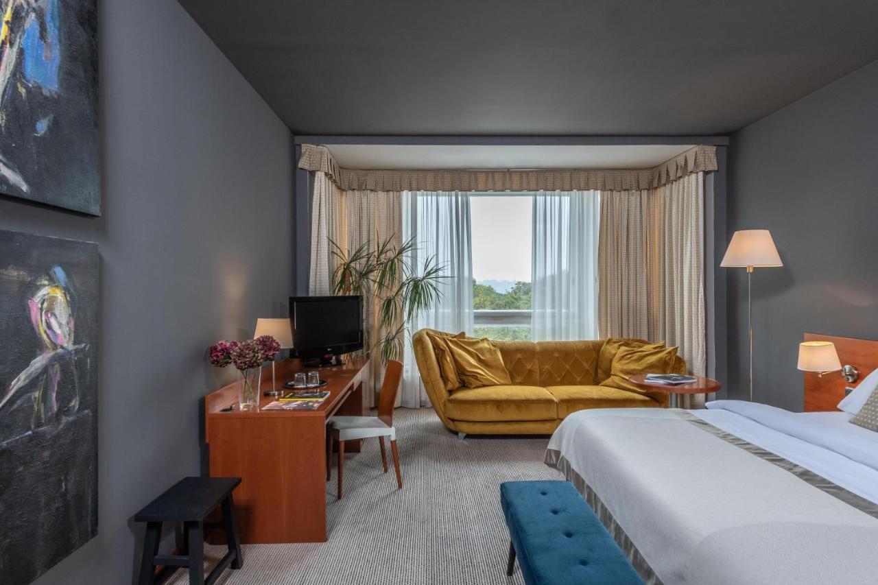 Art Hotel Прага Екстер'єр фото